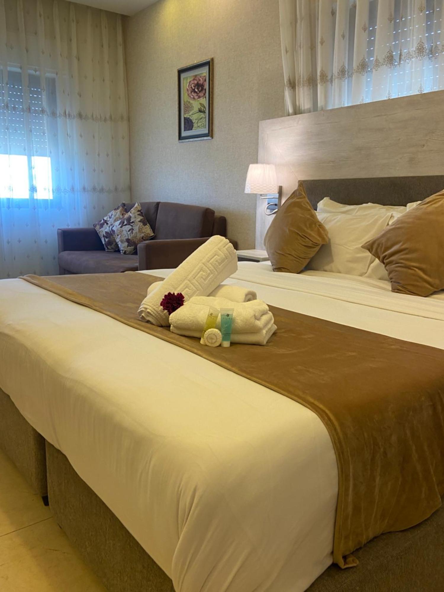 Alqimah Hotel Apartments アンマン エクステリア 写真